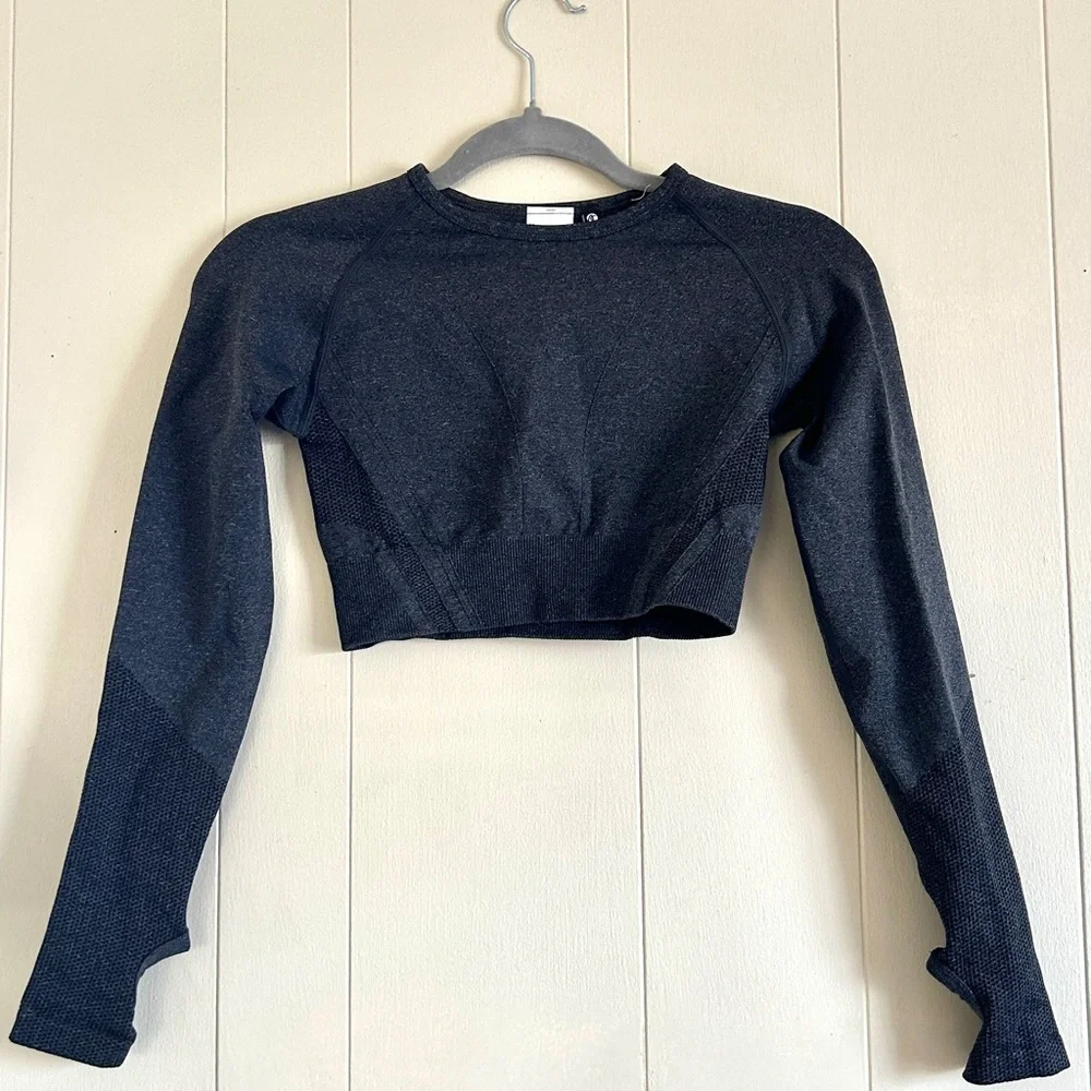 AYBL Balance V2 Seamless Long Sleeve Crop Top - Picture 2 of 6